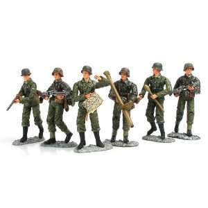  118th Scale Bravo Team German WWII Soldiers Toys & Games