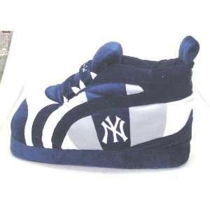  New York Yankees Blue Sneaker Slippers Size Large Sports 