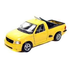  1999 Ford F 150 SVT Lightning 1/21 Yellow Toys & Games