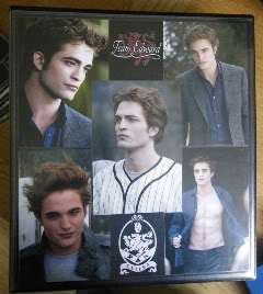 Team Edward /Jacob Binder with Twilight and New Moon Topps Master Sets 
