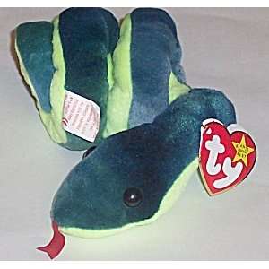  TY Beanie Baby   HISSY the Snake Toys & Games