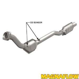  Magnaflow 93106 Direct Fit Catalytic Converter (Non CARB 