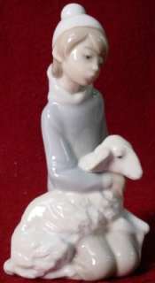 LLADRO Figurine SHEPHERD LAMB 4676 Childrens Nativity  