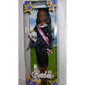  BARBIE AFRICAN AMERICAN 2005 GRADUATION DOLL Toys & Games