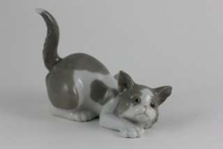 Vintage LLADRO SPAIN #5112 ATTENTIVE CAT Play with Me Porcelain Kitten 