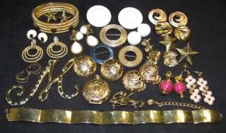 VINTAGE JEWELRY LOT GOLD TONE METAL LOCKET EARRING NECKLACE CIRCLE 