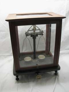 ANTIQUE LATE 1800S GOLD APOTHECARY SCALE GIESSEN WALNUT CASE BALANCE 