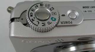 SONY Cyber shot DSC W1 5.1 MP Digital Camera + BOX 027242649057  