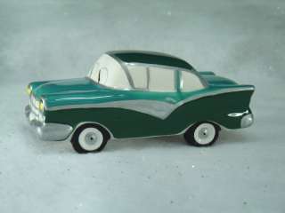 Dept 56 Snow Vil Classic Cars Green Sedan #54577 (525)  