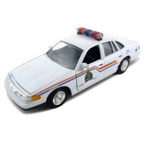    Ford Crown Vic Royal Canadian Police 124 Diecast Car Toys & Games