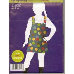  Girls Clothes Pattern Apron/ Pinafore New Uncut Simplicity 
