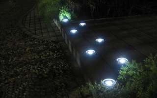 The new solar technology garden lights have the following features