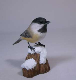 Black capped Chickadee Bird Wood Carving/Birdhug  