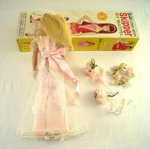 Vintage Barbie 1960s SKIPPER JUNIOR BRIDESMAID #1934 Mattel BOXED 0950 