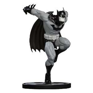    Batman Black & White Statue Batman by Ed McGuinness Toys & Games