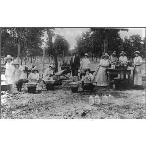   Women Canning berries,field,Weatherford,Parker Co.,TX