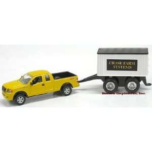   ERTL 164 Pickup and Trailer F350 with livestock trailer Toys & Games