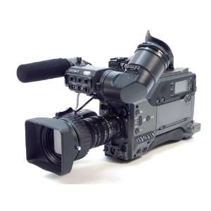  Sony DSR 300 DVCAM Digital Video Camera, LENS, CASE plus 
