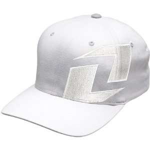  One Industries Sherman Mens Flexfit Casual Hat   White 