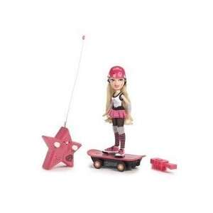  Bratz X Treme Skate Boarding RC Cloe 27 MHZ Everything 