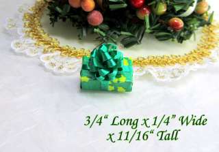 Dollhouse Miniature Christmas Holiday Single Wrapped Gift #20  