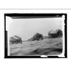   Lake Maracabo, [] homes of Lake [] Indians
