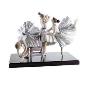 Lladro Porcelain Figurine Backstage Ballet Limited Edition  