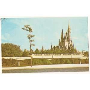   World Monorail to the Magic Kingdon 3x5 Postcard 