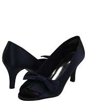 navy pumps” 