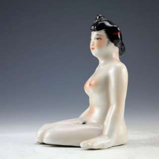 China Old Handwork Carving Porcelain Belle Snuff Bottle 1200040  