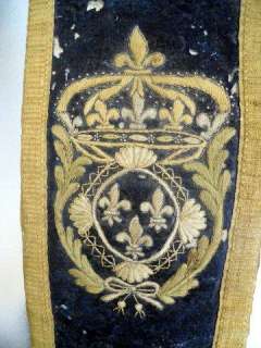 ANTIQUE FRENCH 18TH CENTURY CROWN EMBROIDERY WOOL LEATHER  