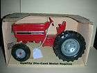 Ertl USA International Row Crop Tractor Farm Toy   1/16 Scale   #415