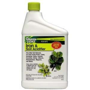  Green Light 1 Quart Water Based Iron & Soil Acidifier 