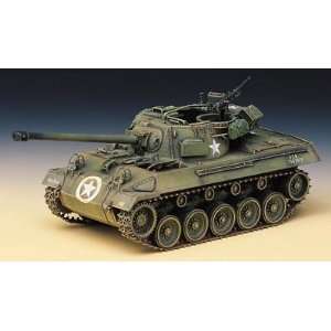    Academy 1/35 US Army M 18 Hellcat Tank Destroyer Kit Toys & Games