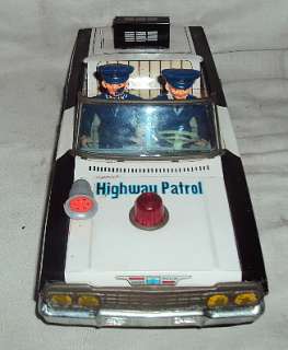 Vintage DAIYA BATTERY OPRATED HIGHWAY POLICE PATROL TINPLATE TOY CAR 
