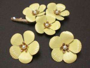 Early Sarah Coventry Primrose Demi Brooch Clip Earrings  