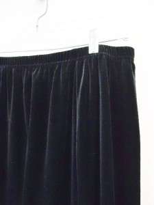 Long Black Velour Skirt ~ APPARENZA ~ Size L  