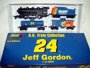 revell coll #24 DUPONT JEFF GORDON 4pc. TRAIN SET 1996  