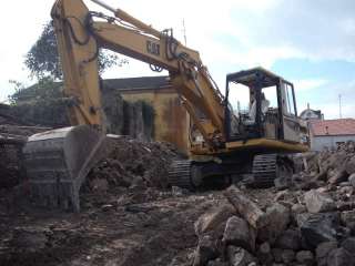 Escavatore cat 315 a Salerno    Annunci