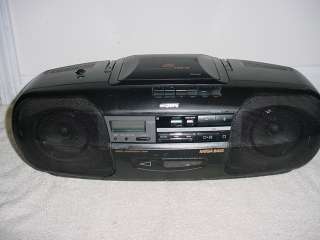 SONY BOOMBOX AM FM CD CASSETTE RADIO MEGA BASS CFD 19  