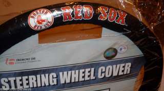 MLB NIB STEERING WHEEL COVER   BOSTON RED SOX 023245685023  