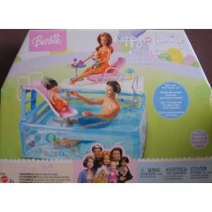   Family Splash n Slide Pool Playset (2003 Mattel Canada) Toys & Games