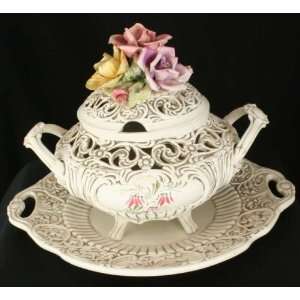  Italian Capo Di Monte Style Bassano Soup Tureen Roses 