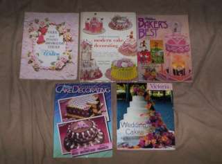 Lot of Wilton Cake food dessert Decorating books & Magazines  