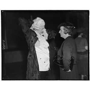   George Washington, Alice Rodgers Hager, Mrs. Perkins 1939 Home