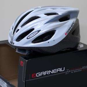 New in Box Louis Garneau Olympus Bicycle Cycling Bike Helmet Black 