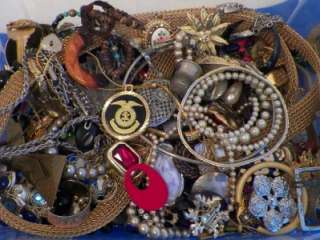 Large Lot 14 Lbs Junk Craft Broken Vintage Jewelry Altered Art 
